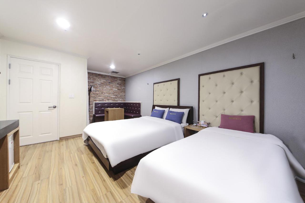 Central Hotel Changwon Exterior photo