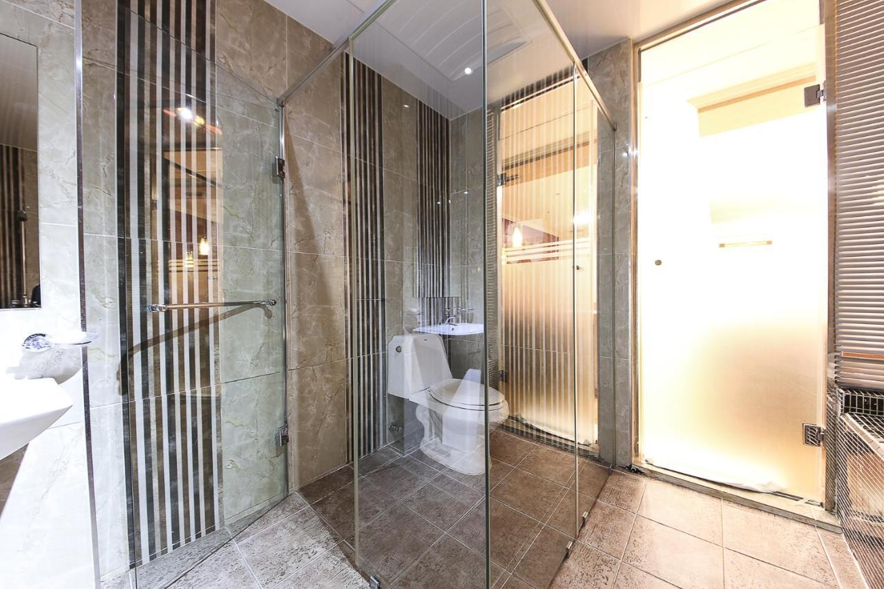 Central Hotel Changwon Exterior photo