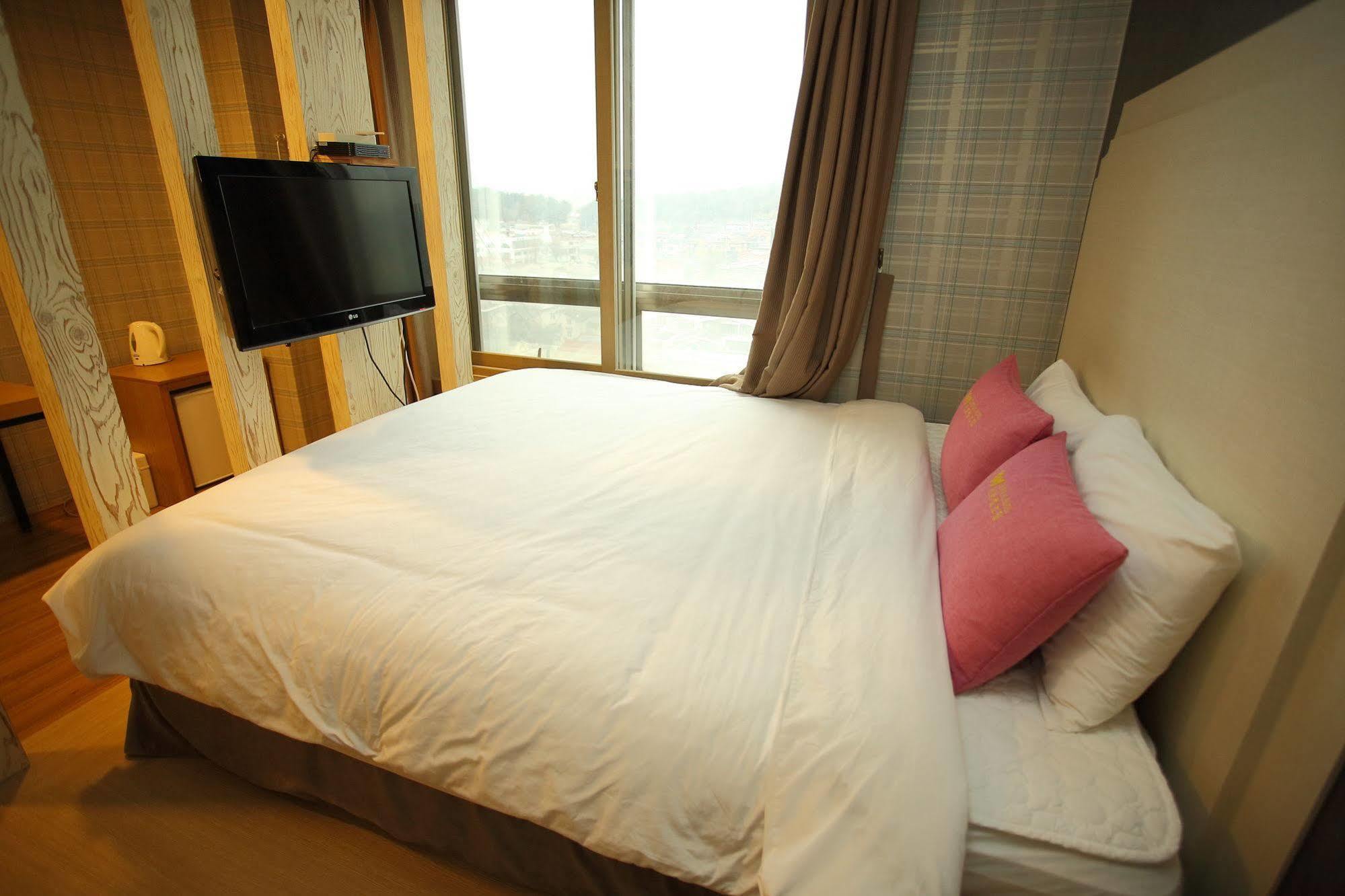 Central Hotel Changwon Exterior photo